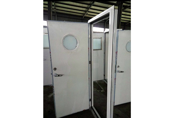 船舱门Cabin door